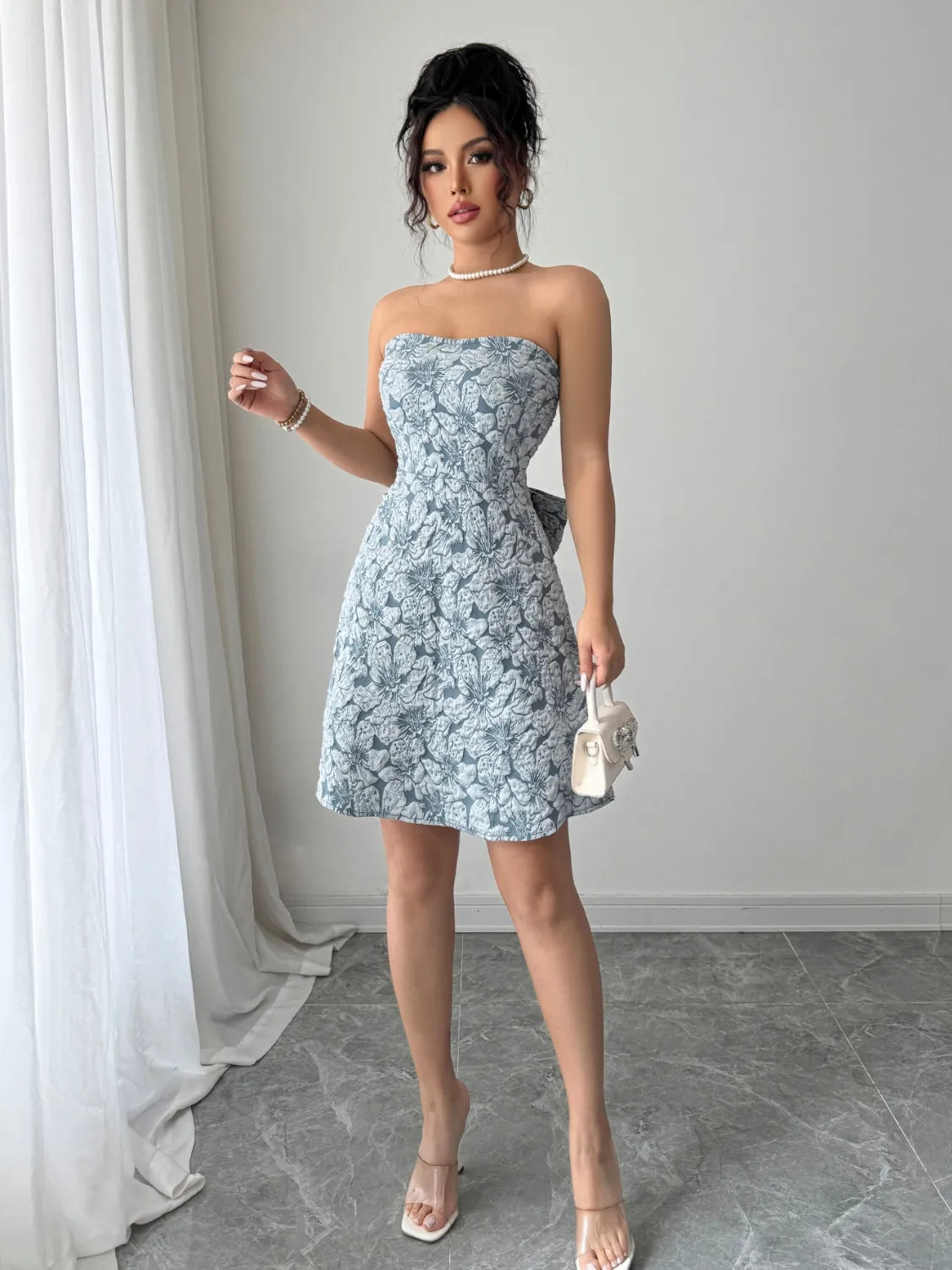 Image of Bow Back Tube Mini Dress | Queeble.shop