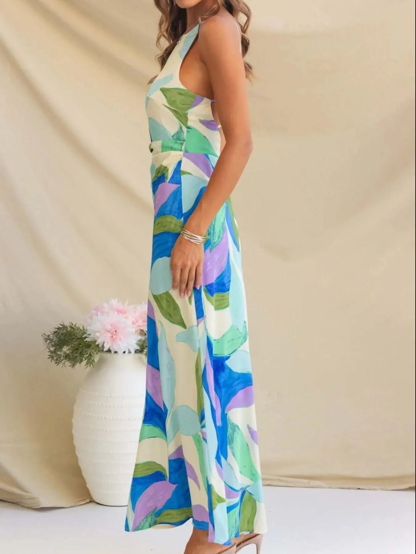 Image of Printed Backless Sleeveless Maxi Dress | Queeble.shop