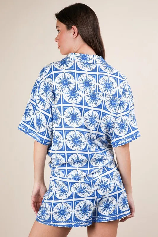 Image of VERY J Full Size Tropical Printed Shirt Top and Shorts Set Plus Size | Queeble.shop