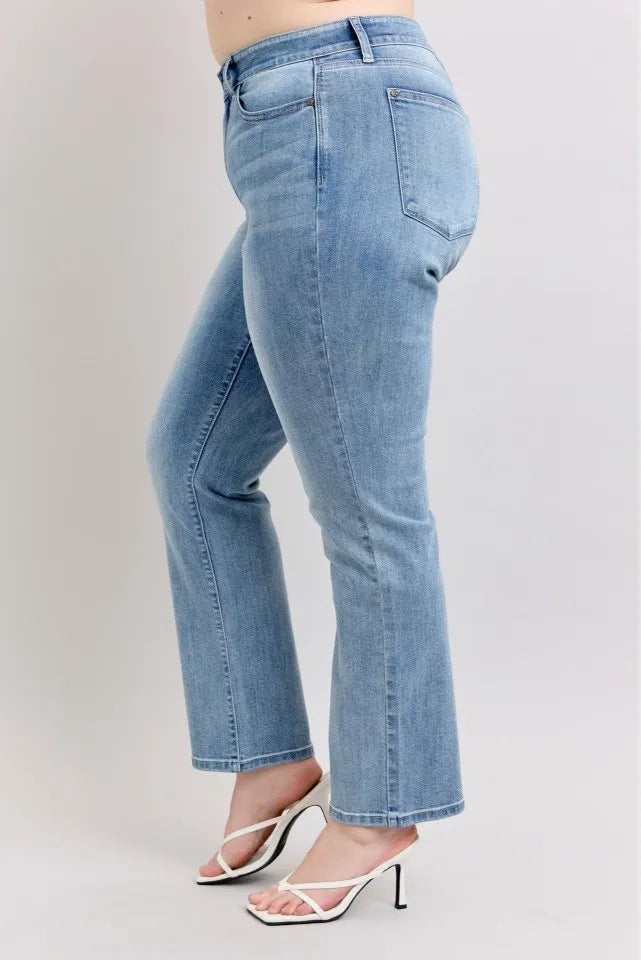 Image of Judy Blue Plus Size High Waist Dad Jeans | Queeble.shop