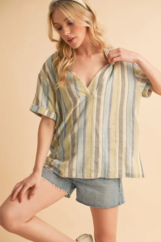 Image of Aemi+Co Side Slit Striped Short Sleeve Blouse | Queeble.shop