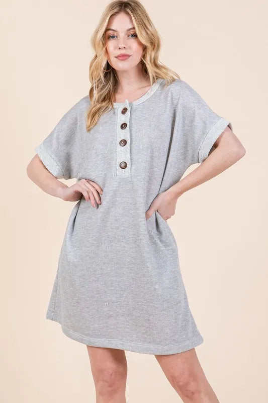 Image of BOMBOM Casual Contrast Trim Henley Dress | Queeble.shop
