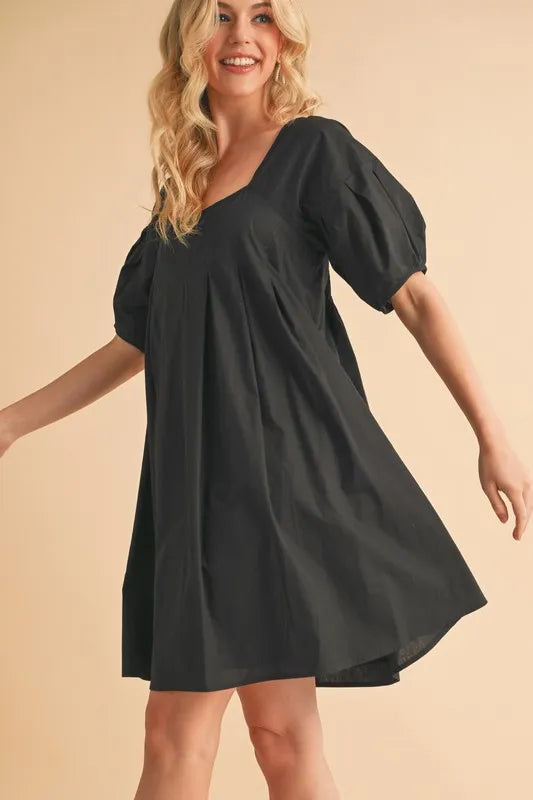 Image of Aemi + Co Square Neck Babydoll Dress with Pockets | Queeble.shop