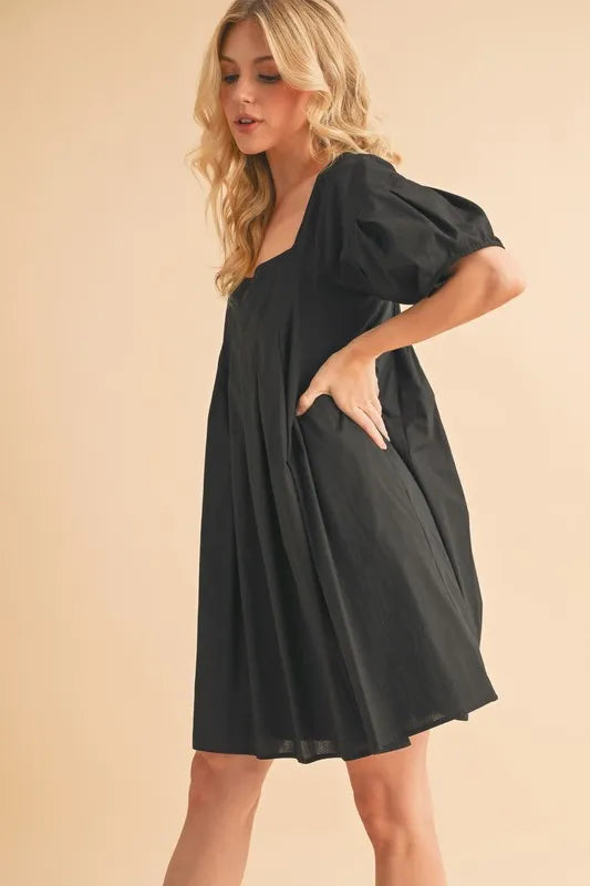Image of Aemi + Co Square Neck Babydoll Dress with Pockets | Queeble.shop
