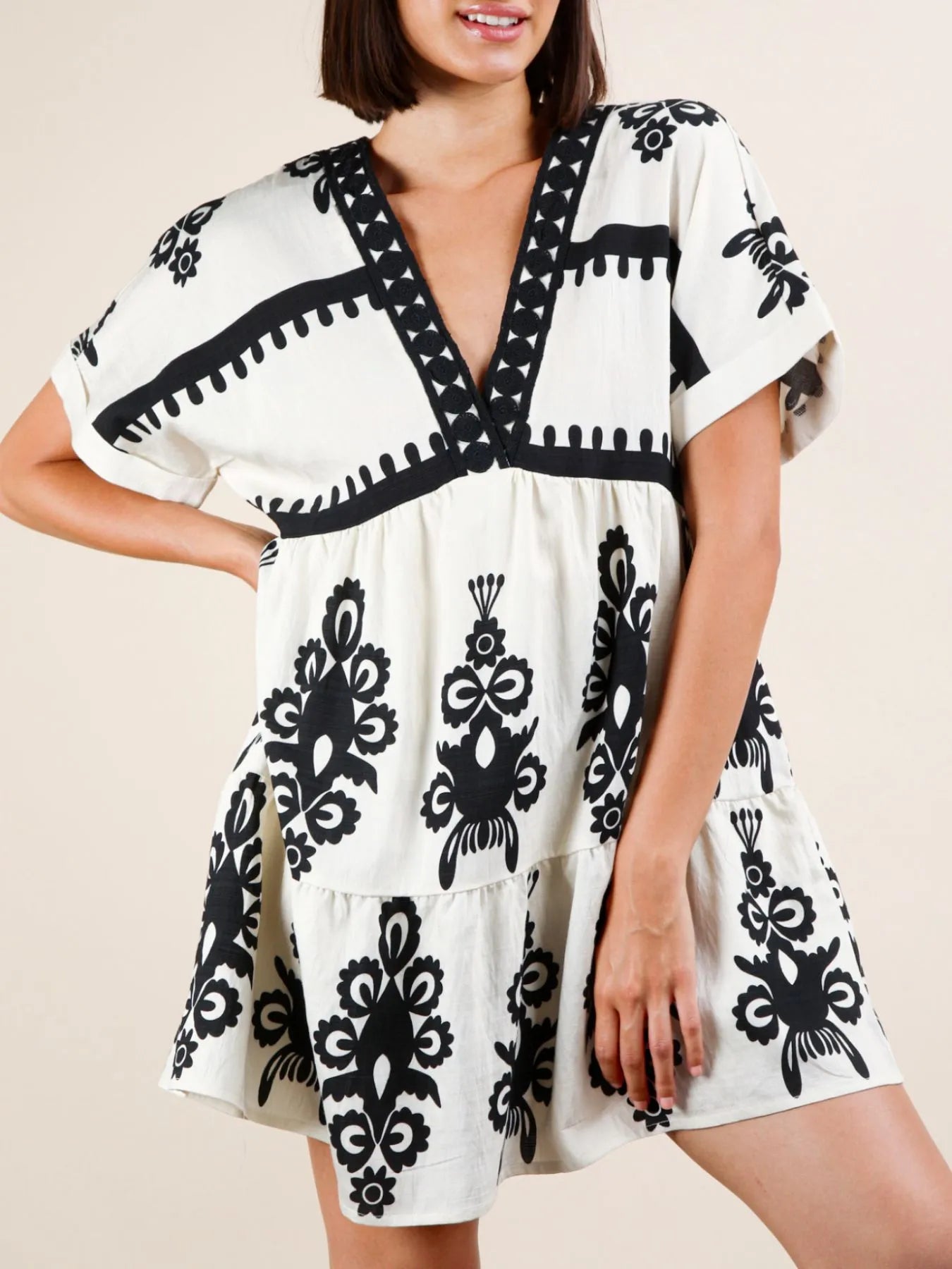 Image of Printed V-Neck Short Sleeve Mini Dress | Queeble.shop