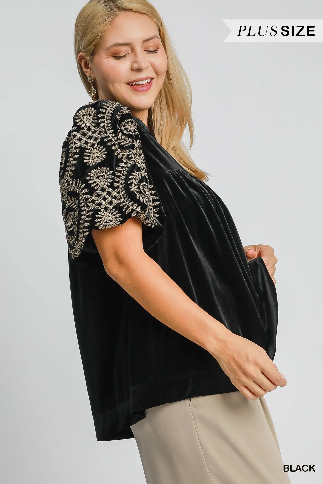 Image of Umgee Full Size Velvet Embroidered Sleeve Blouse Plus Size | Queeble.shop