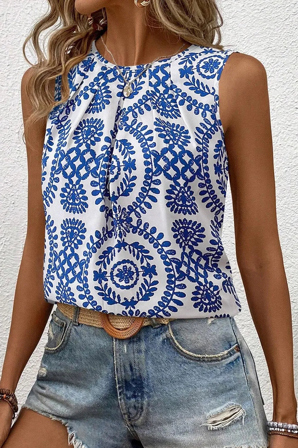 Image of Printed Crew Neck Sleeveless Top | Queeble.shop