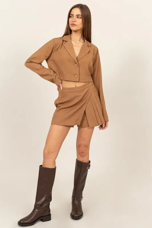 Image of HYFVE Cropped Button-Down Blazer | Queeble.shop