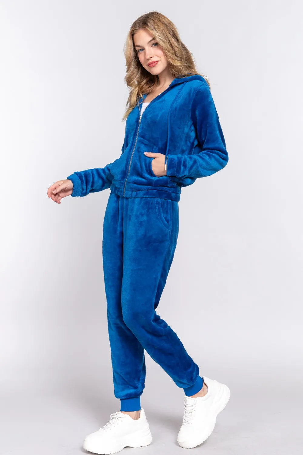 Image of ACTIVE BASIC Faux Fur Zip Up Long Sleeve Hoodie and Joggers Set | Queeble.shop