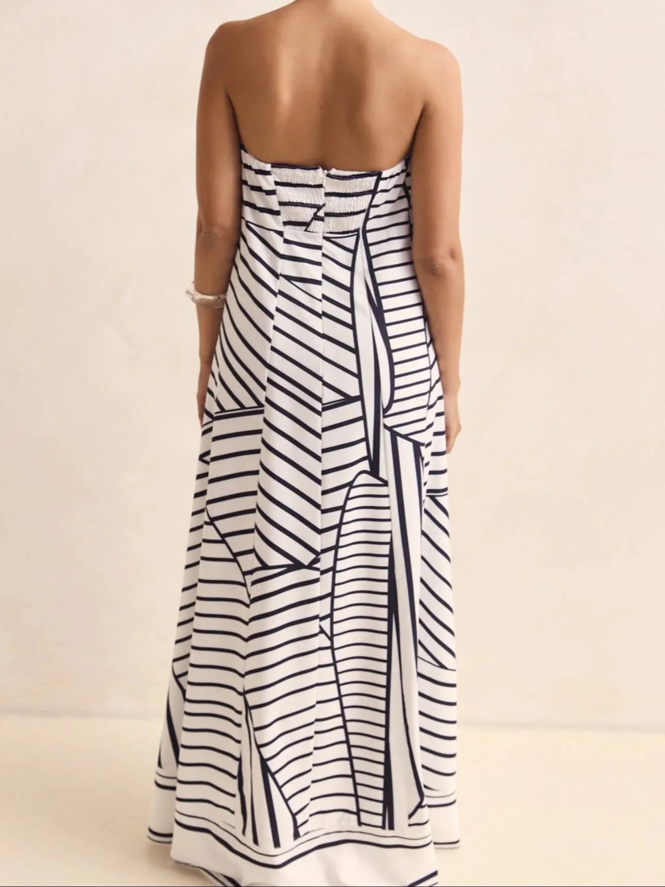 Image of Smocked Printed Tube Maxi Dress | Queeble.shop