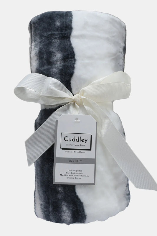 Image of Cuddley Fleece Decorative Throw Blanket | Queeble.shop