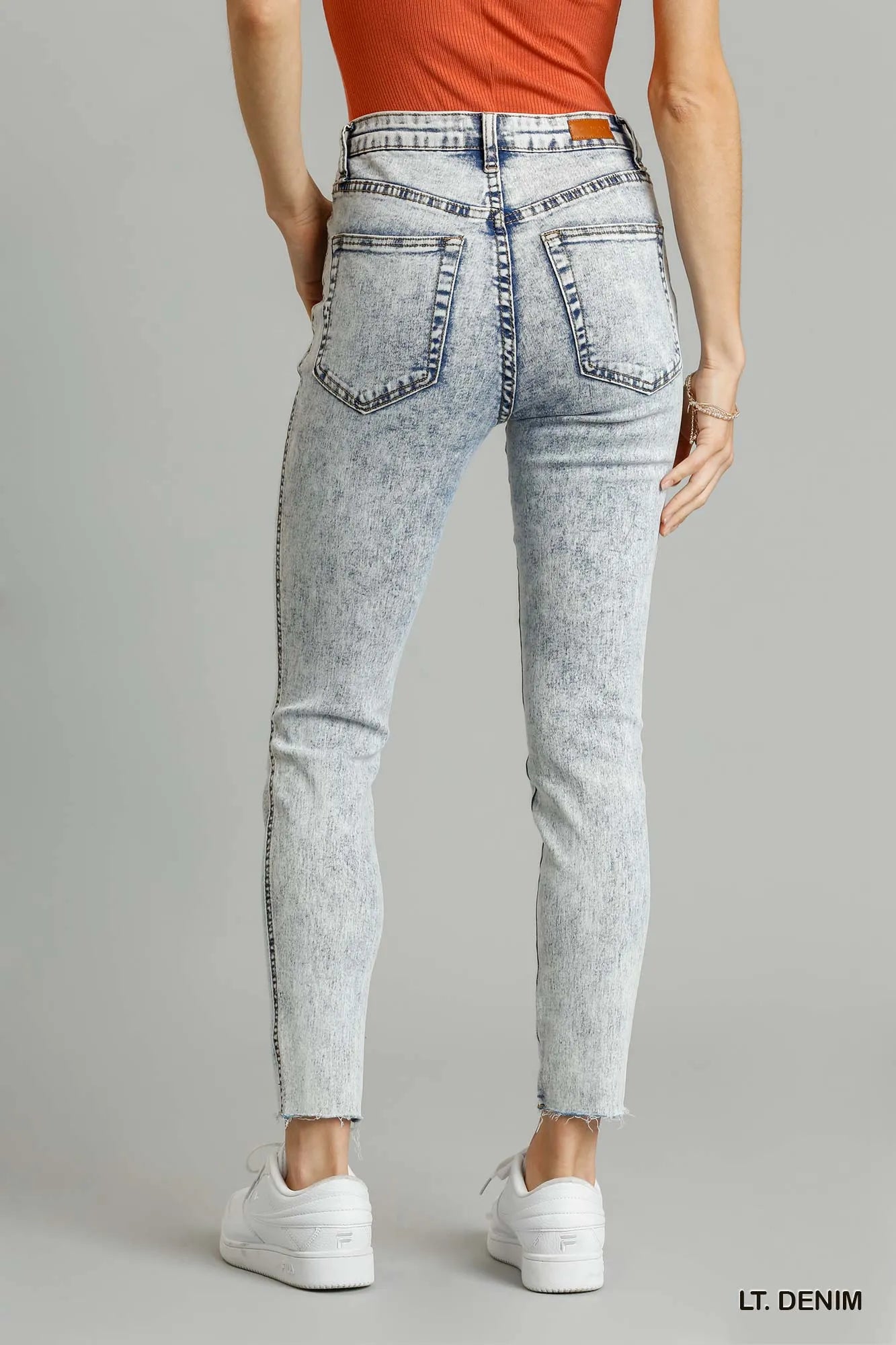 Image of Umgee 5-Pockets Distressed Detail Stretch Denim Skinny Jeans with Unfinished Hem | Queeble.shop