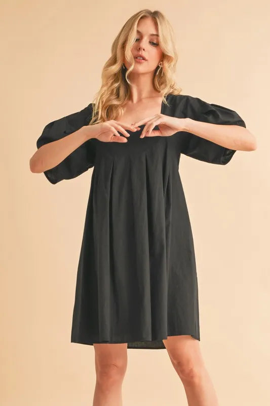 Image of Aemi + Co Square Neck Babydoll Dress with Pockets | Queeble.shop