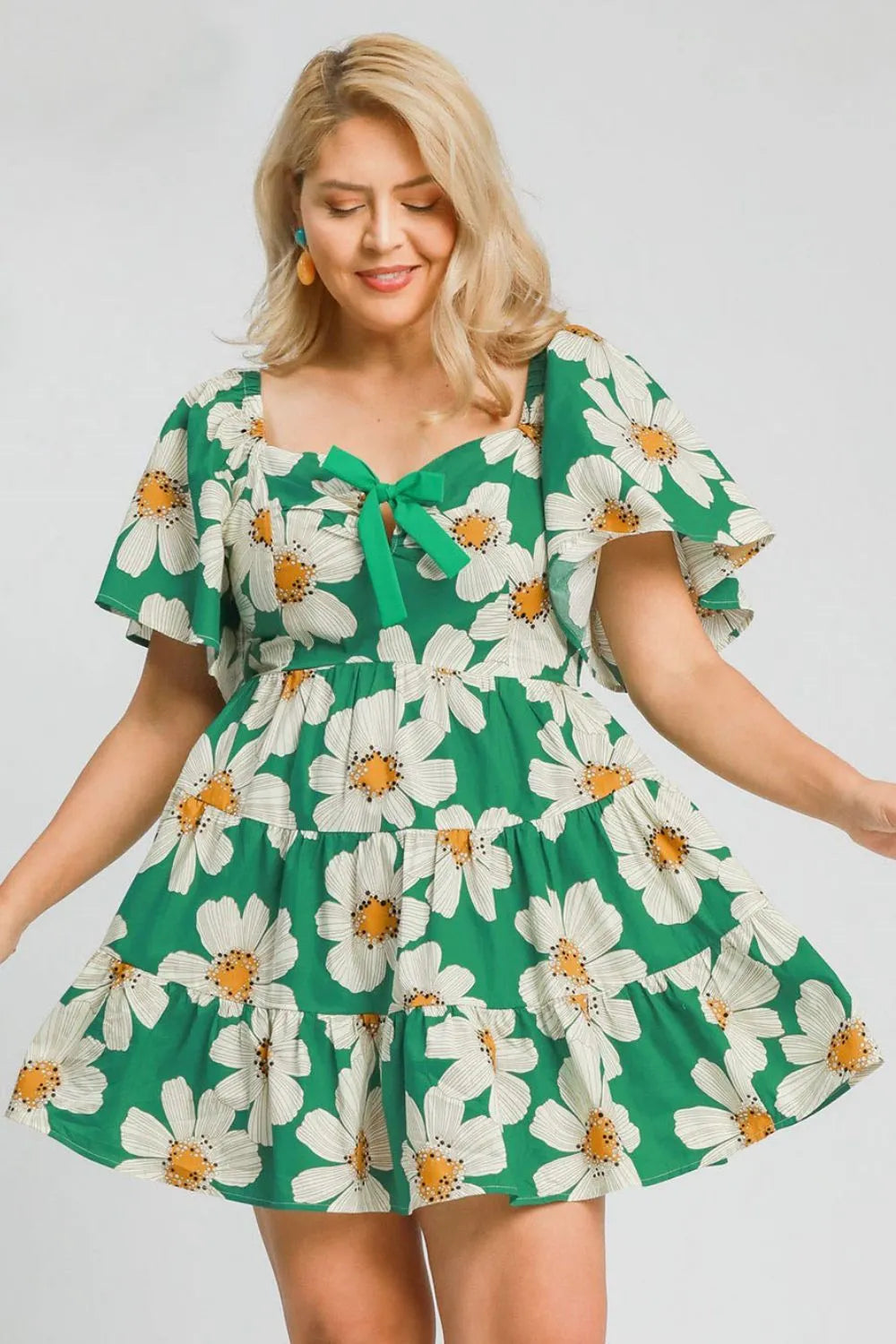 Image of Umgee Full Size Daisy Print Mini Dress with Ribbon Details Plus Size | Queeble.shop
