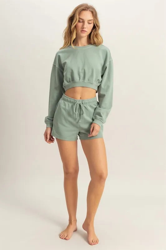 Image of HYFVE Crew Neck Long Sleeve Crop Sweatshirt | Queeble.shop