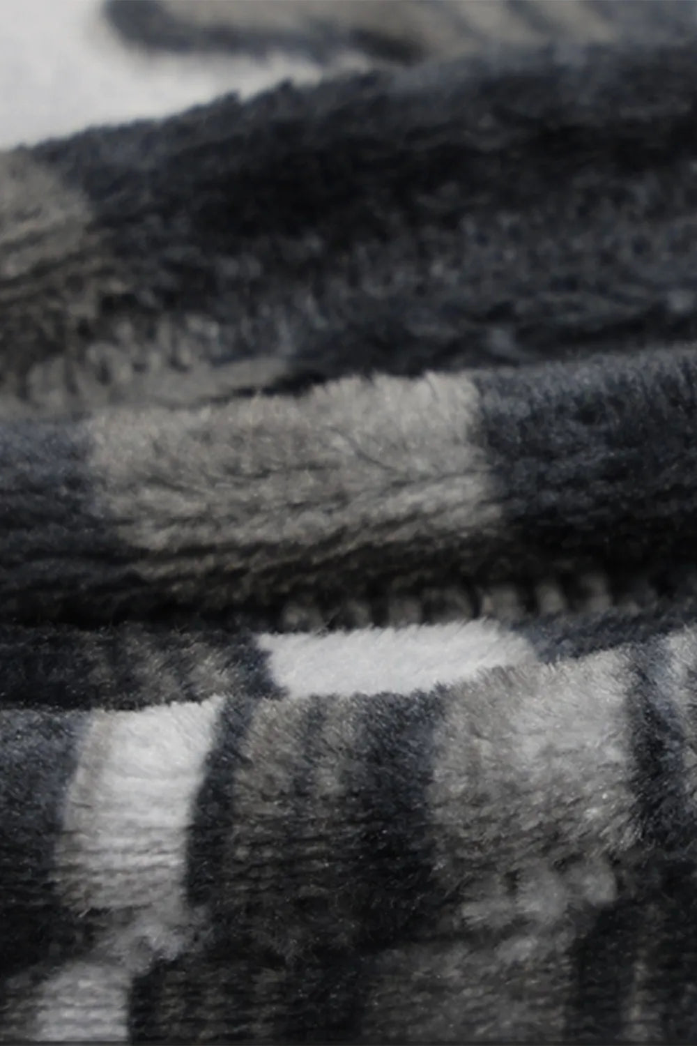 Image of Cuddley Fleece Decorative Throw Blanket | Queeble.shop