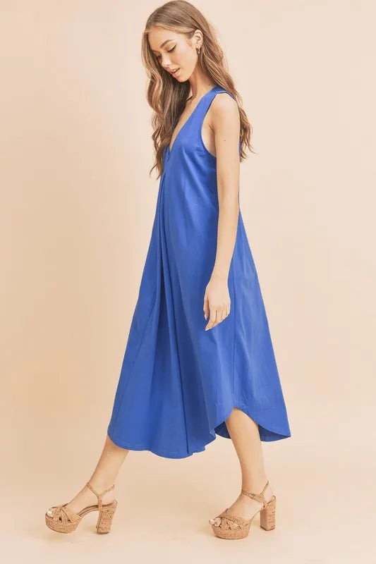 Image of Aemi + Co Front Pleat Detail V-Neck Sleeveless Midi Dress | Queeble.shop