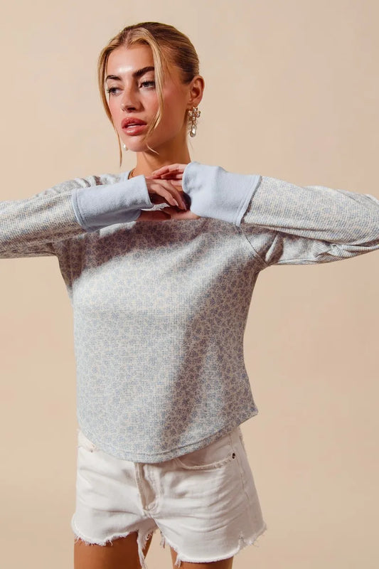 Image of SO ME Textued Floral Knit Top with Contrast Cuffs | Queeble.shop
