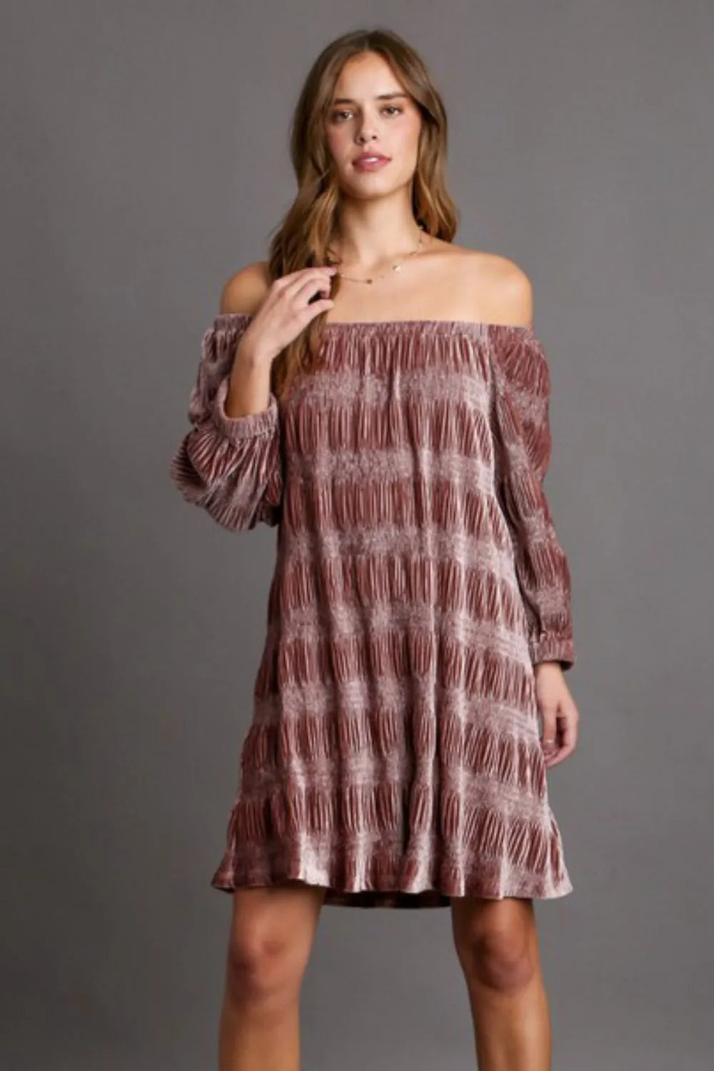 Image of Umgee Off-Shoulder Balloon Sleeve Velvet Mini Dress | Queeble.shop
