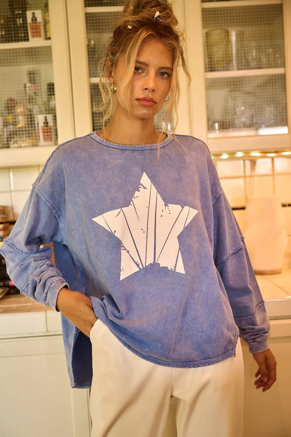 Image of Mittoshop Star Graphic Mineral Wash Long Sleeve Top | Queeble.shop