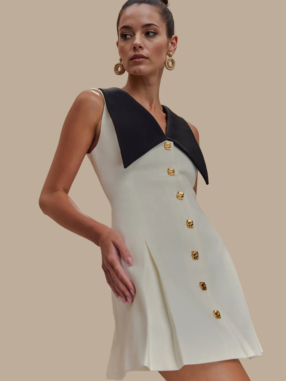 Image of Button Front Sleeveless Mini Dress | Queeble.shop