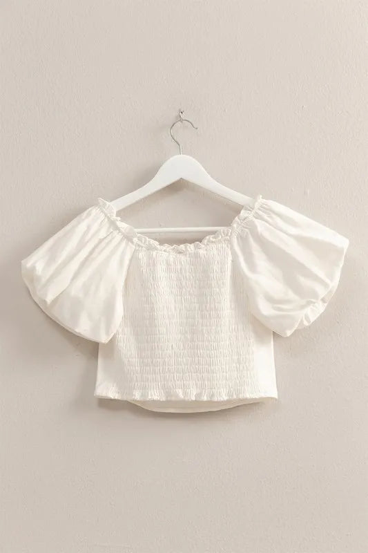 Image of HYFVE Puff Sleeve Sweetheart Neck Top | Queeble.shop