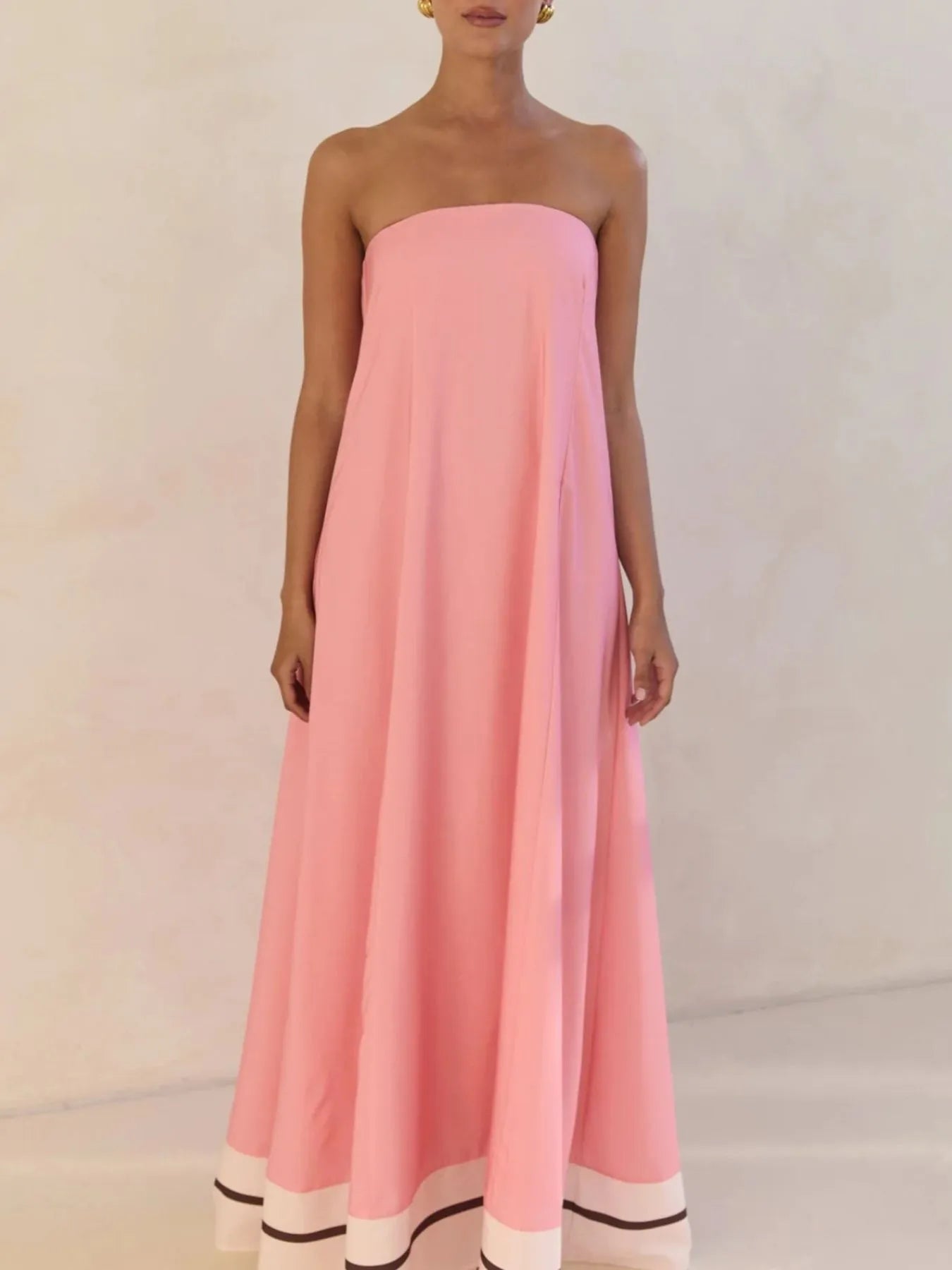 Image of Smocked Printed Tube Maxi Dress | Queeble.shop