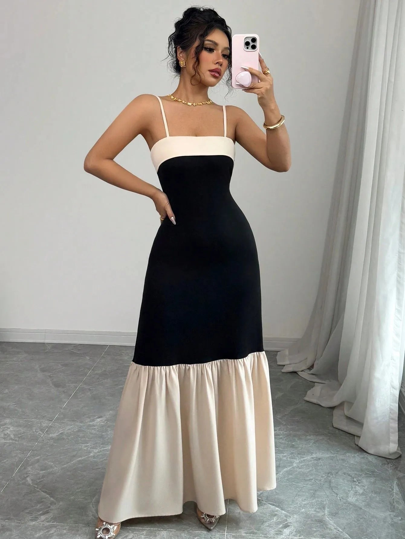 Image of Two-Tone Spaghetti Strap Maxi Dress | Queeble.shop