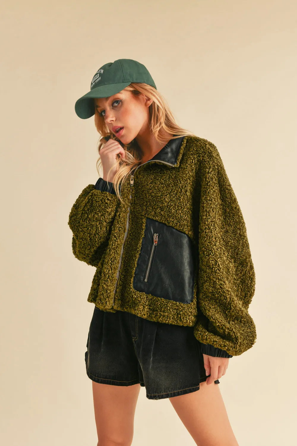 Image of Aemi + Co Collared Neck Zip Up Sherpa Jacket | Queeble.shop