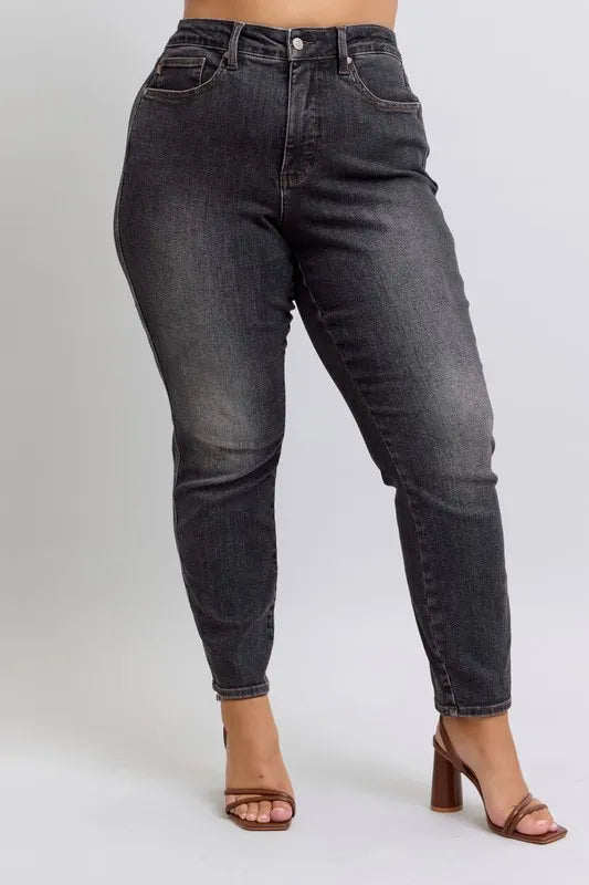 Image of Judy Blue Full Size Mid Rise Tummy Control Slim Jeans Plus Size | Queeble.shop