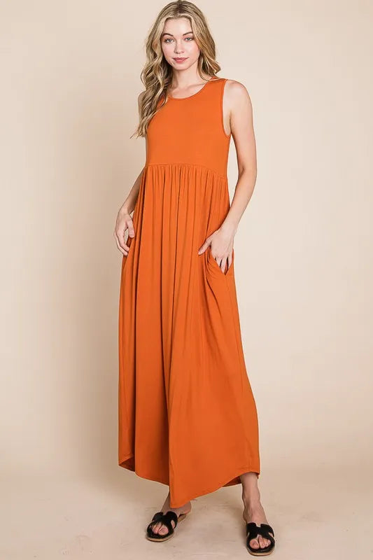 Image of BOMBOM Sleeveless Maxi Dress with Pockets | Queeble.shop