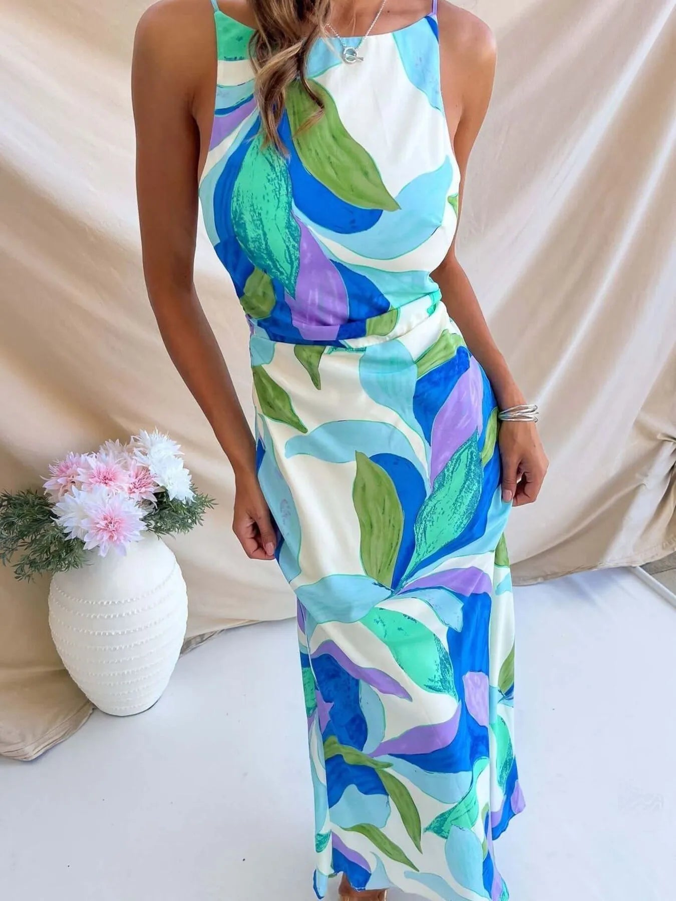 Image of Printed Backless Sleeveless Maxi Dress | Queeble.shop