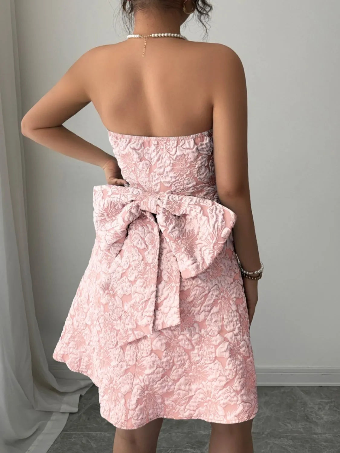 Image of Bow Back Tube Mini Dress | Queeble.shop