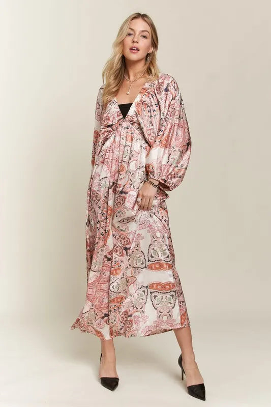 Image of ADORA Printed V-Neck Batwing Sleeve Dress | Queeble.shop