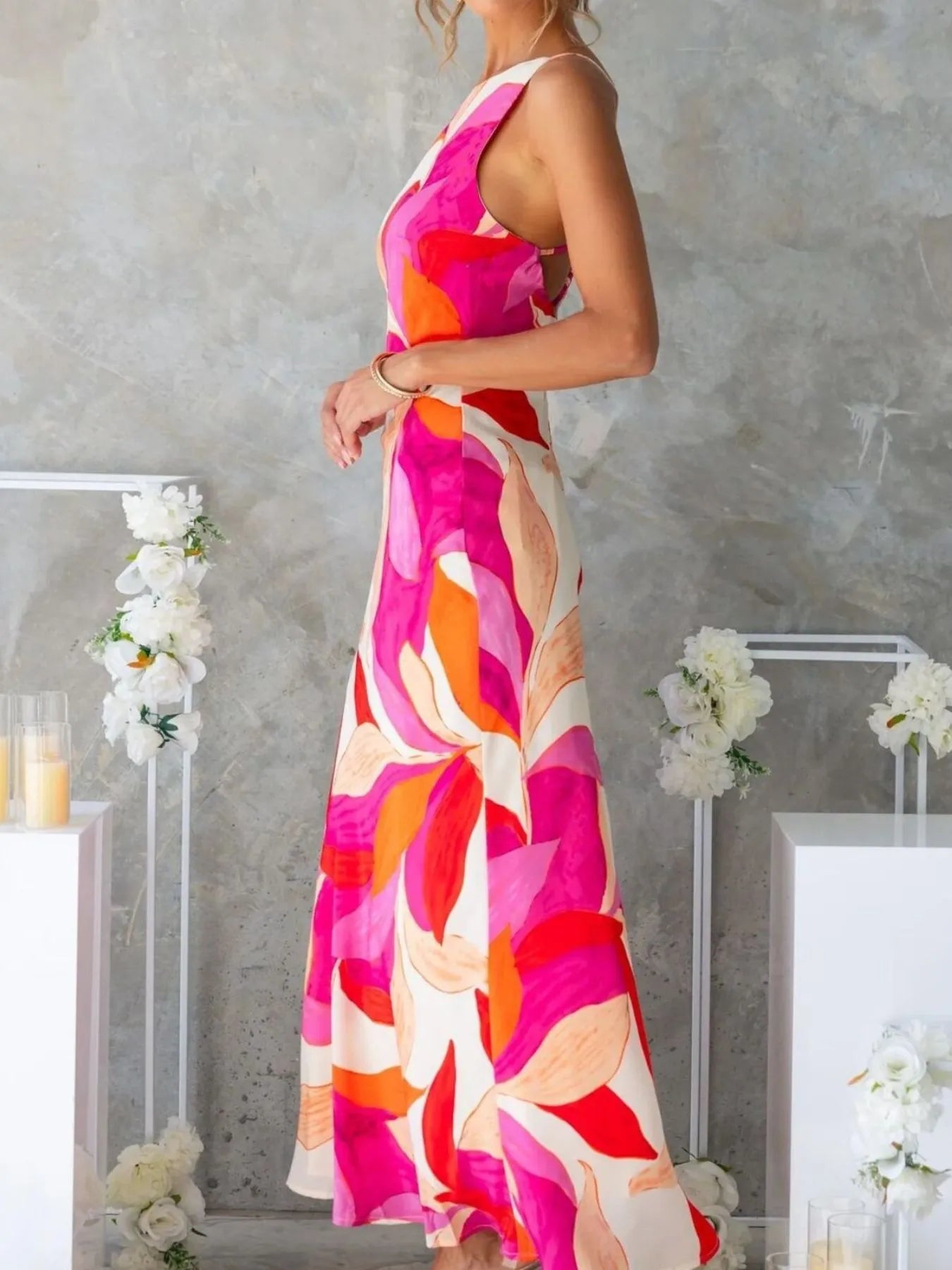 Image of Printed Backless Sleeveless Maxi Dress | Queeble.shop
