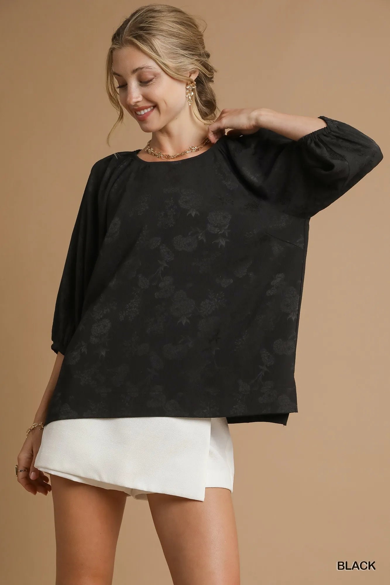 Image of Umgee Satin Jacquard Balloon Sleeve Blouse | Queeble.shop