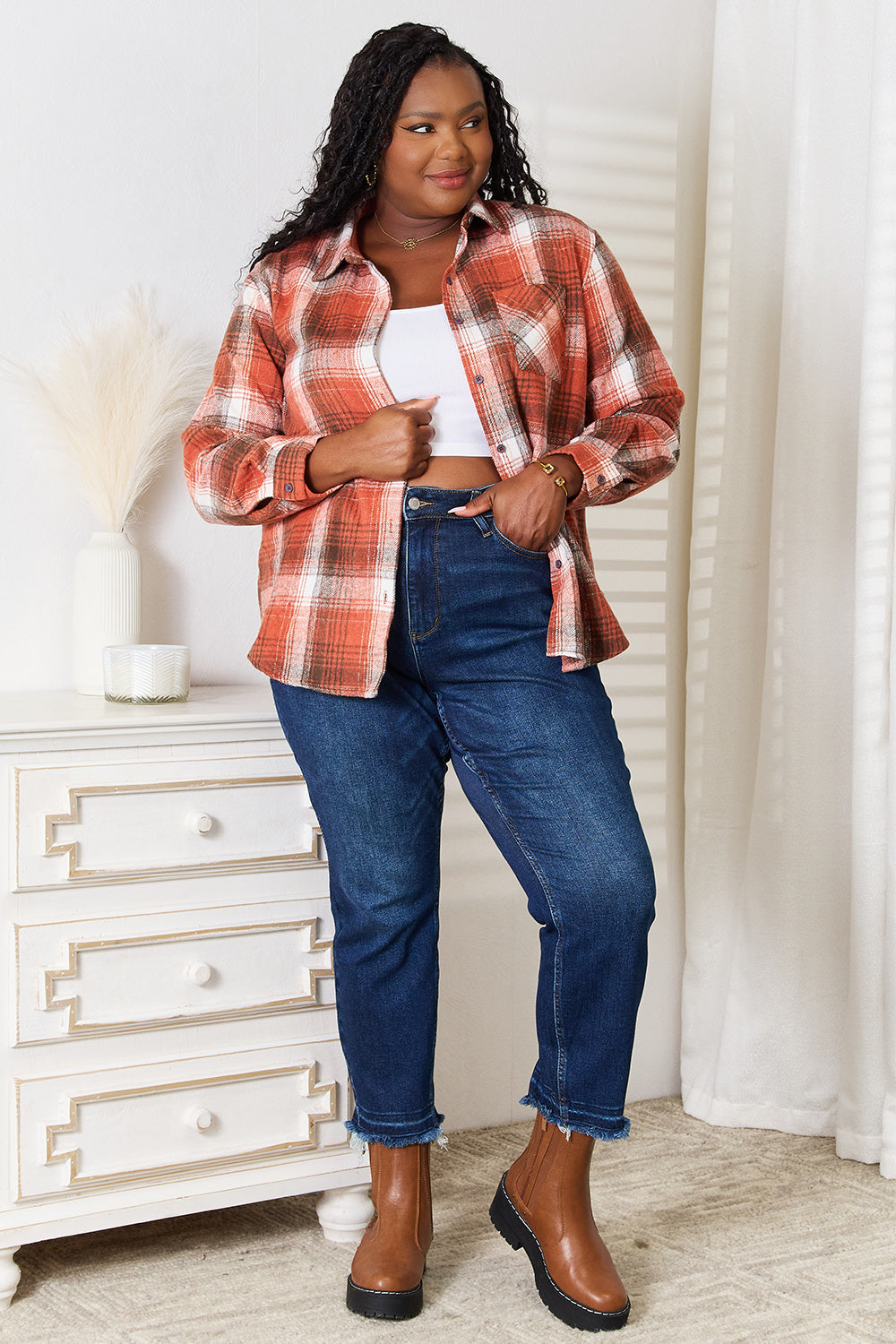 Image of Plaid Collared Neck Long Sleeve Shirt | Queeble.shop