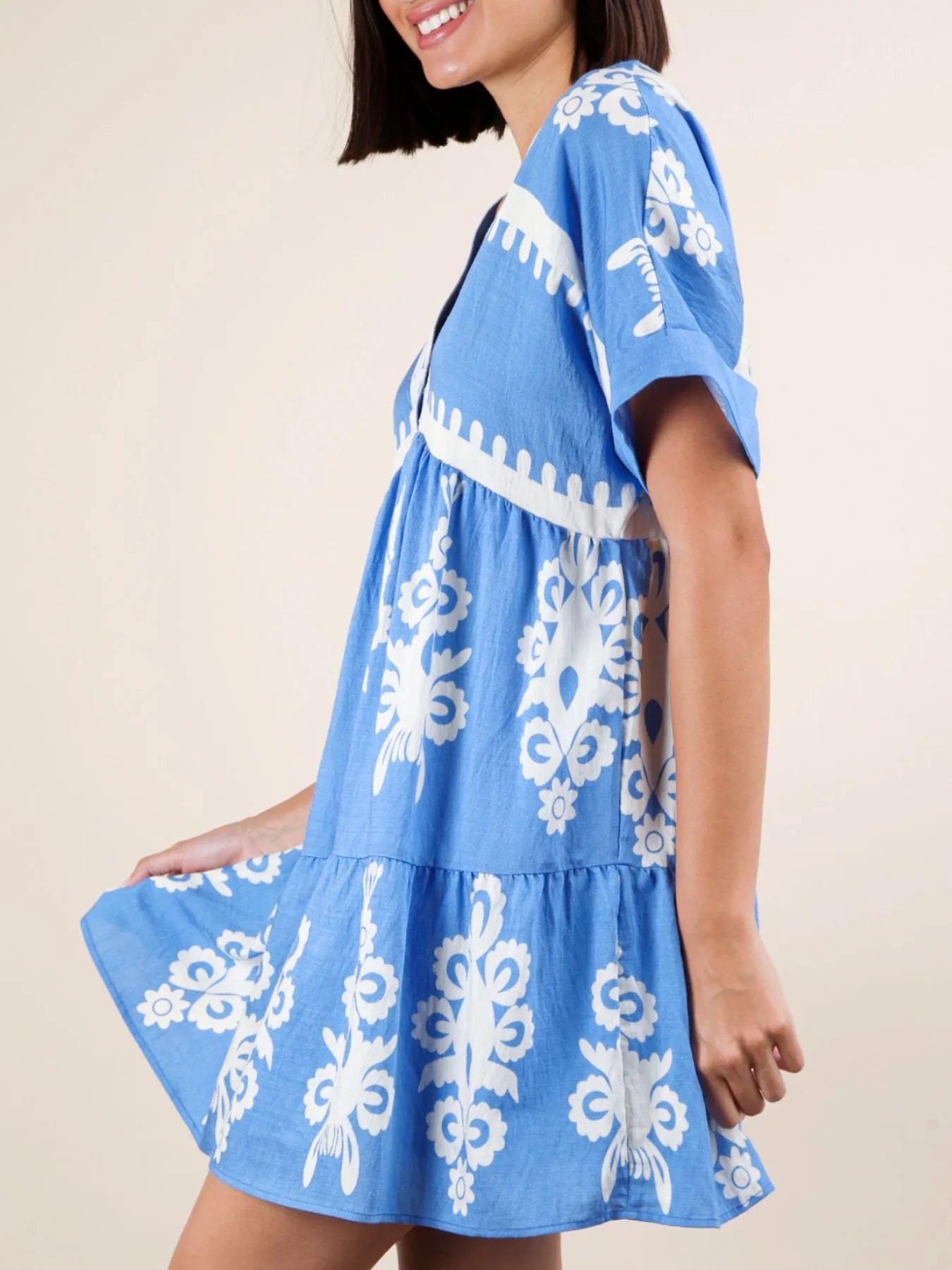 Image of Printed V-Neck Short Sleeve Mini Dress | Queeble.shop