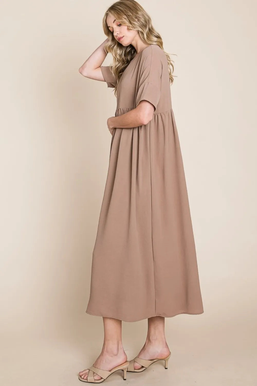 Image of BOMBOM Round Neck Ruched Midi Dress | Queeble.shop