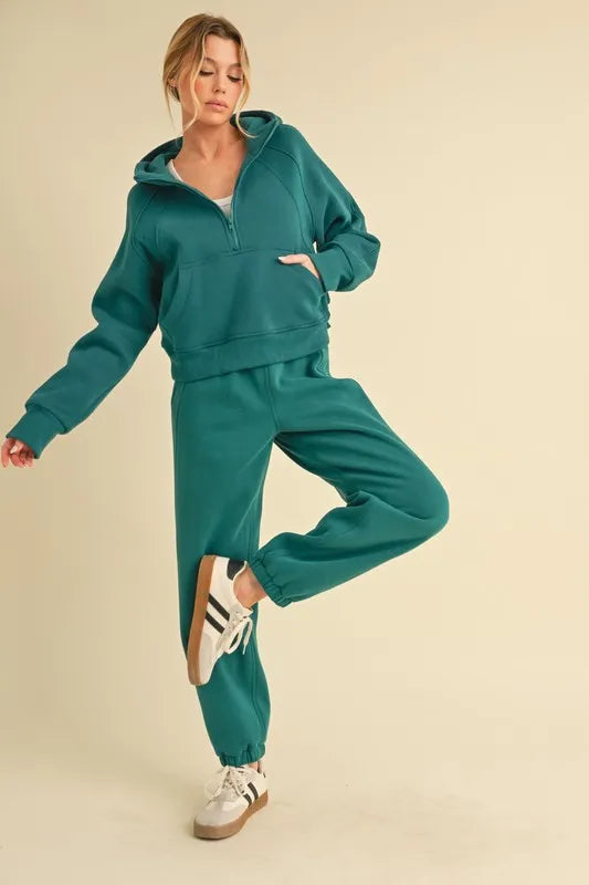Image of Aemi+Co Drawstring Elastic Waist Joggers | Queeble.shop