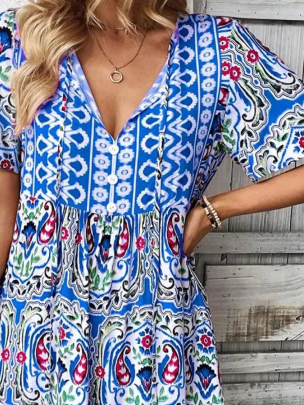Image of Printed Tie Neck Short Sleeve Dress | Queeble.shop