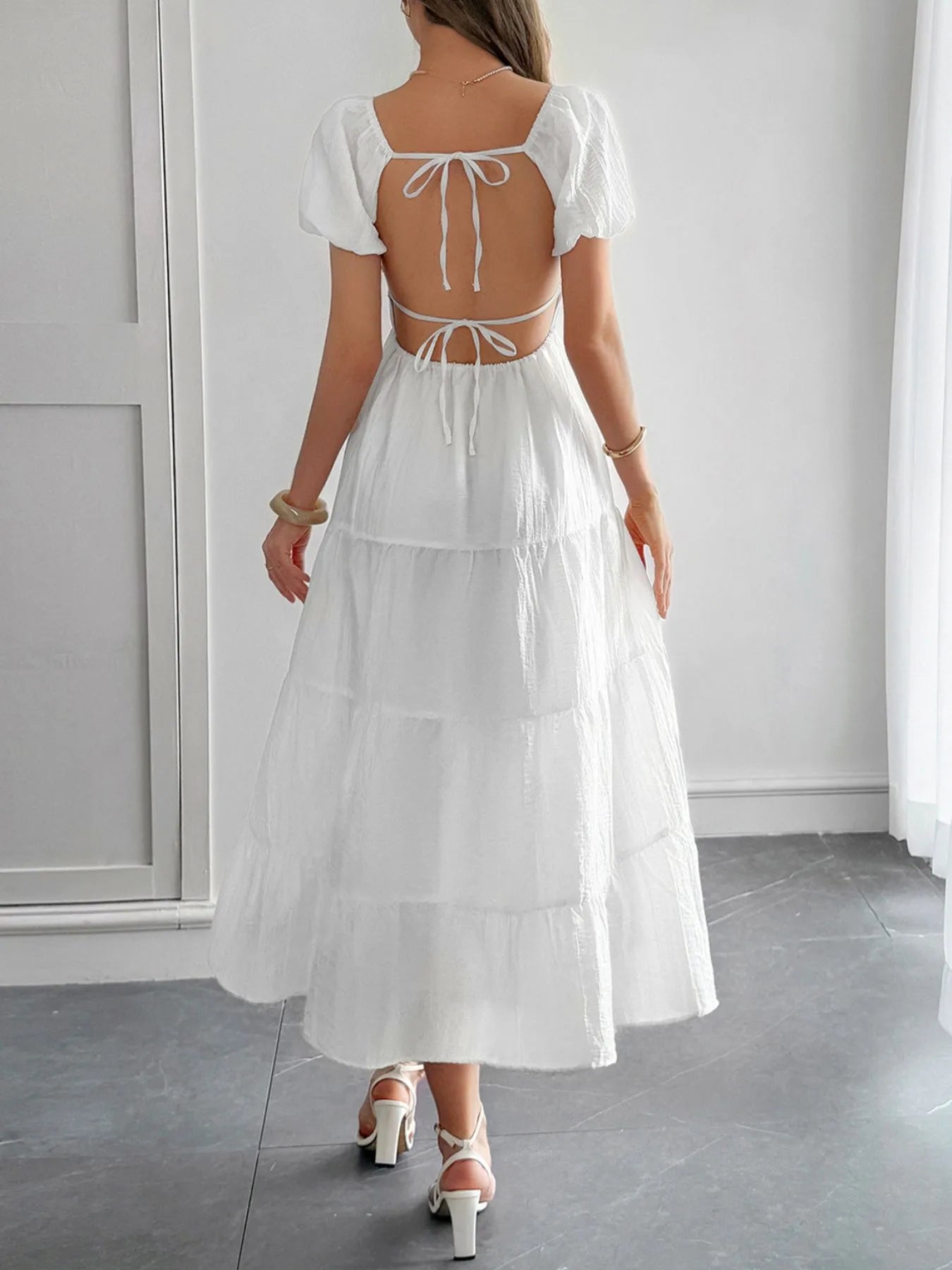Image of V-Neck Short Sleeve Midi Dress | Queeble.shop