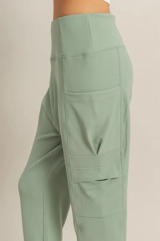 Image of HYFVE High-Waist Pocket Detail Comfy Sweatpants | Queeble.shop