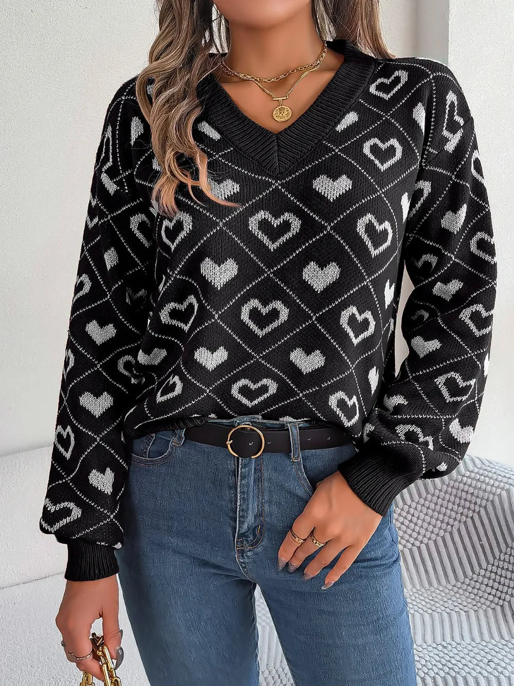 Image of Heart Pattern V-Neck Long Sleeve Sweater | Queeble.shop