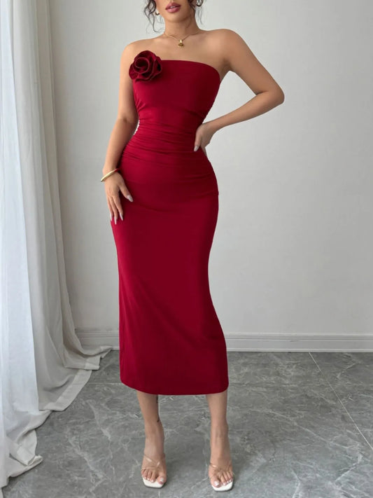 Image of Slit Back Flower Tube Midi Dress | Queeble.shop