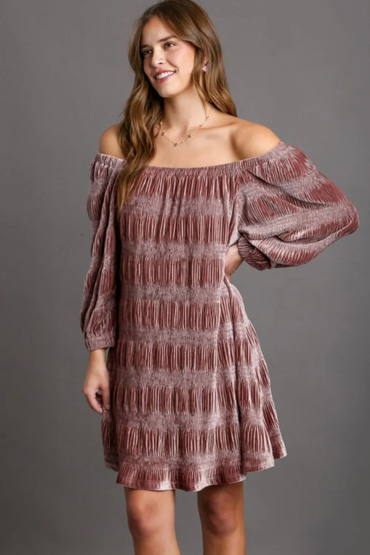 Image of Umgee Off-Shoulder Balloon Sleeve Velvet Mini Dress | Queeble.shop