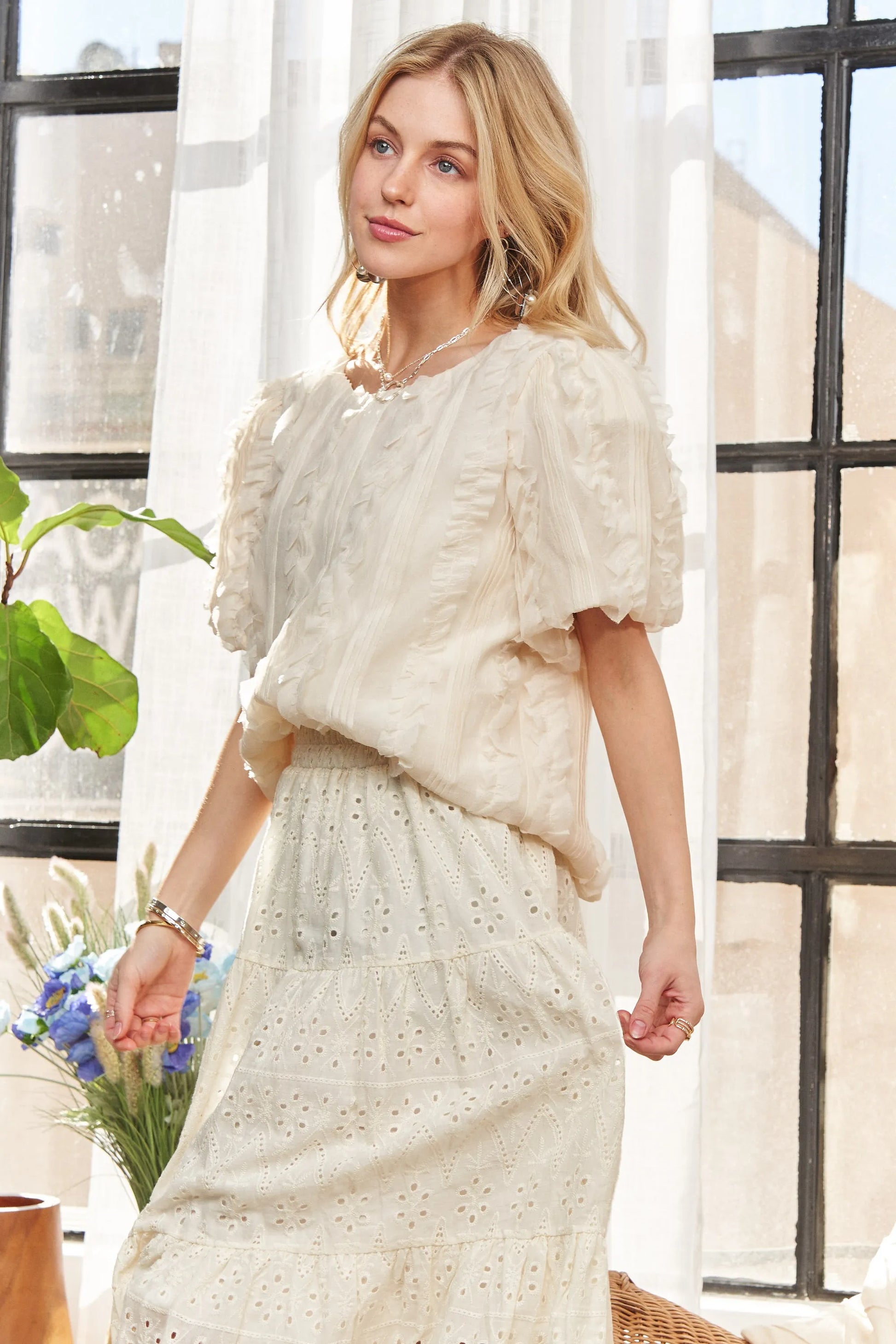 Image of ADORA Solid Puff Sleeves Knit Top | Queeble.shop